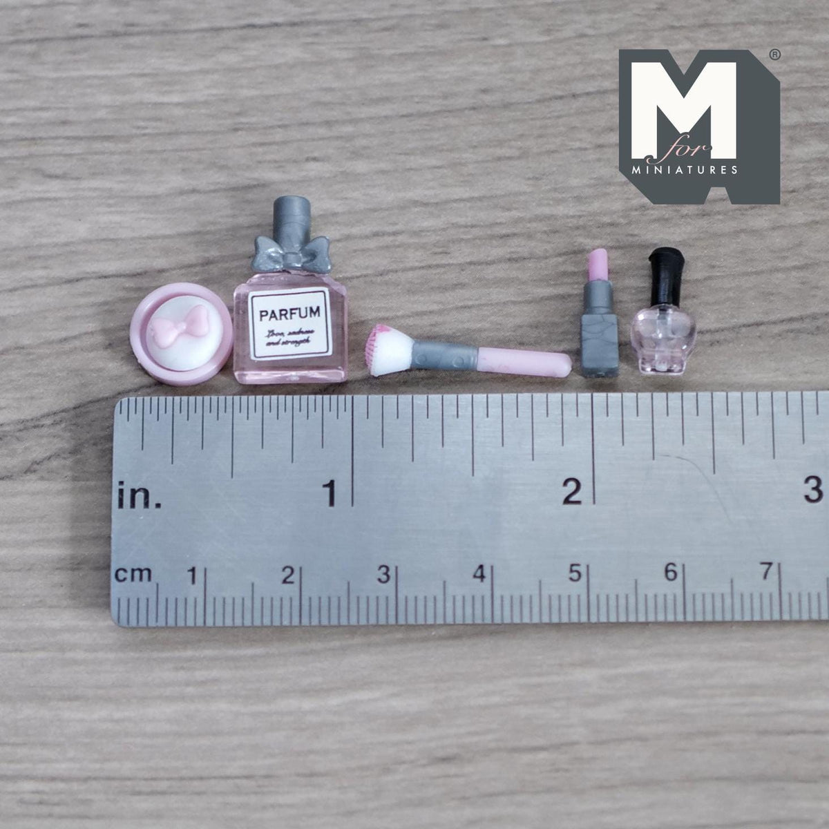 Miniature Makeup Set Cosmetics Kit Cosmetic Brush Lipstick Fragrance Perfume Bottle 1:12 Scale Makeup Vanity Set  (clear) - F030
