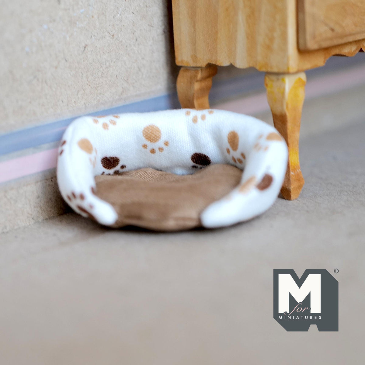 1:12 Scale Miniature Plush Dog Bed, Paw Print Pattern, 2-1/16 inch long, DIY Dollhouse Supply (fabric) (cream)