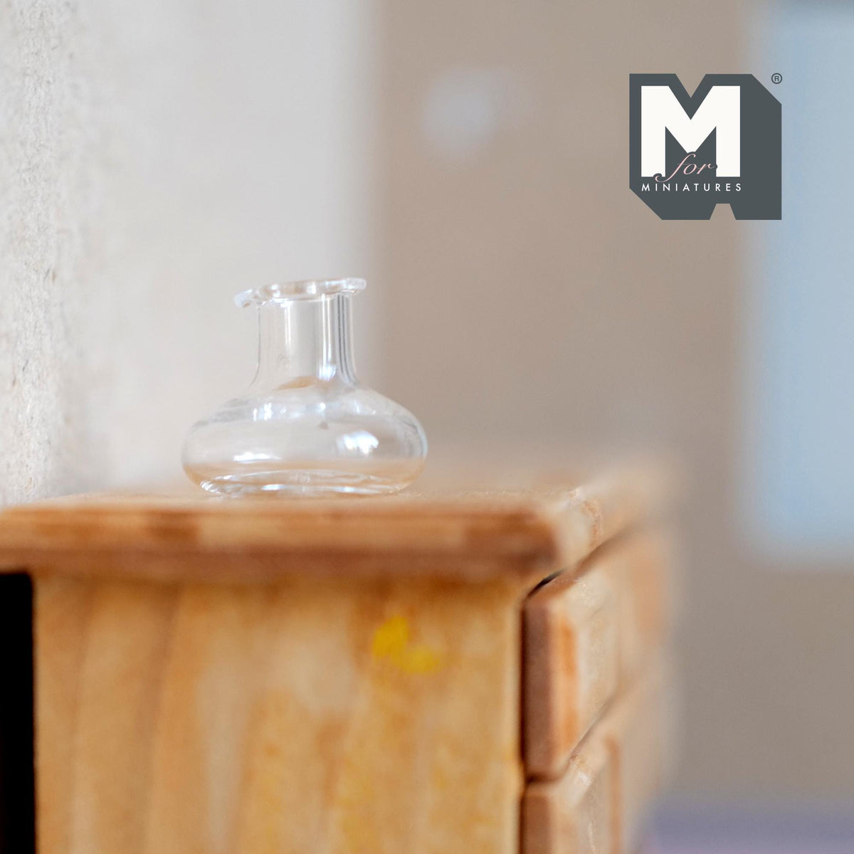 1:12 Scale Miniature Clear Glass Bottle Vase, Round Body, Short Neck, 13/16 inch tall, DIY Dollhouse Supply (U)