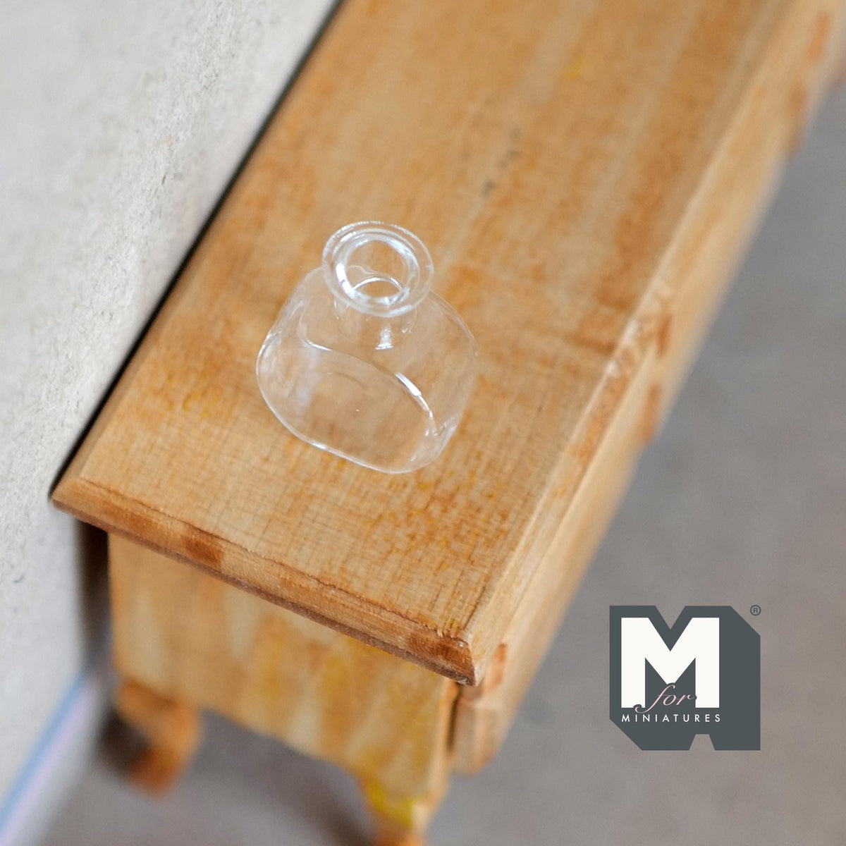 1:12 Scale Miniature Clear Glass Flower Vase, Round Body, 1 inch tall, DIY Dollhouse Supply (W)