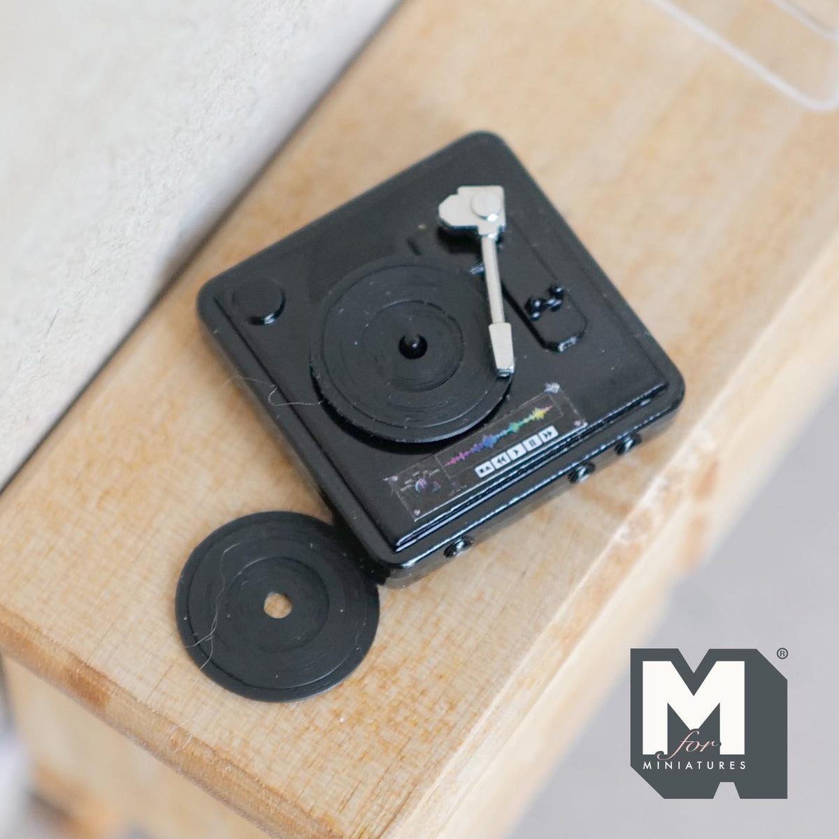 1:12 Scale Miniature Metal Turntable with Dust Cover and 2 Vinyl Records, 11/16 inch tall, DIY Dollhouse Supply (non working)
