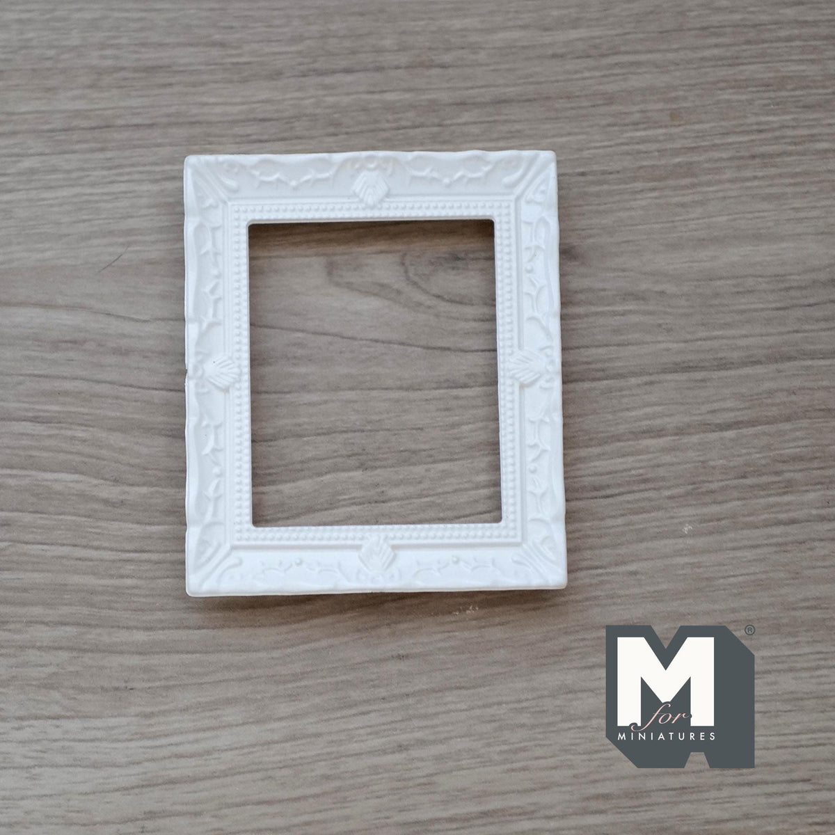 1:12 Scale Miniature Ornate Rectangular Picture Frame, 2-15/16 inch tall, DIY Dollhouse Supply (white)