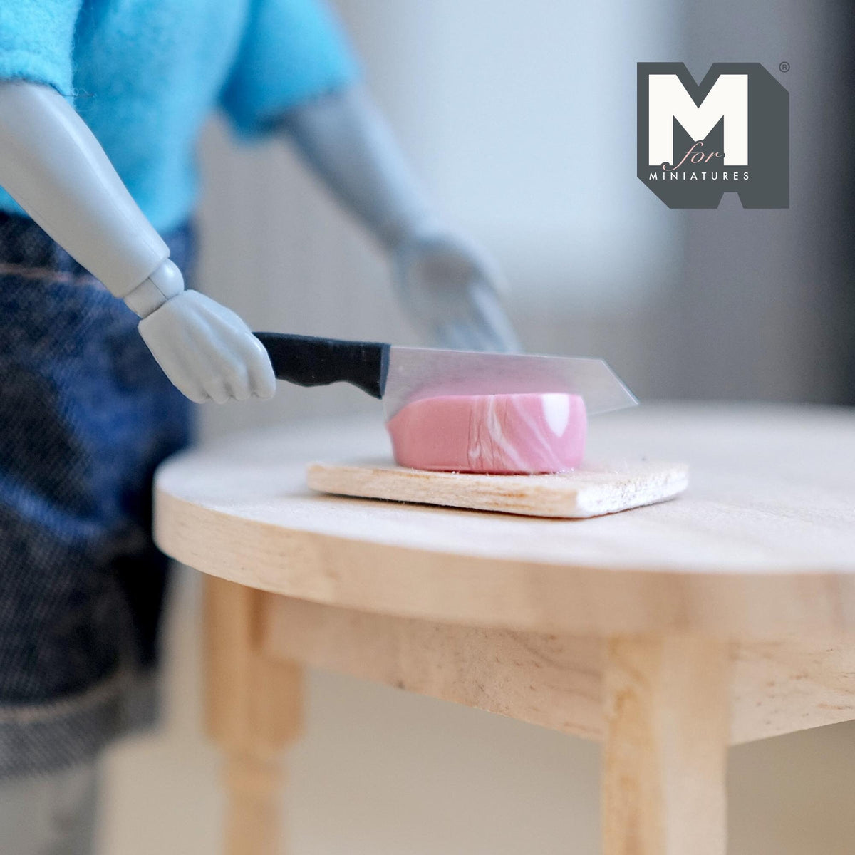1:12 Scale Miniature Pork Roast on Wood Cutting Board with Cleaver, 1-1/8 inch long, DIY Dollhouse Supply