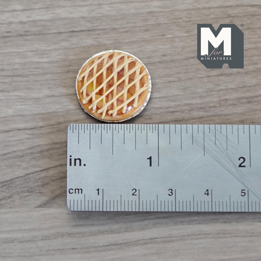 Miniature Apple Pie on Metal Plate 1:12 Dollhouse Supplies Food Baked Pie Tar Fruit Cake 13/16 inch dia. - E018