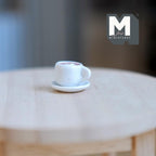 Tasse de chocolat chaud miniature à l'échelle 1:12 avec crème en forme de cœur et soucoupe, 8 mm de hauteur, fourniture pour maison de poupée DIY
