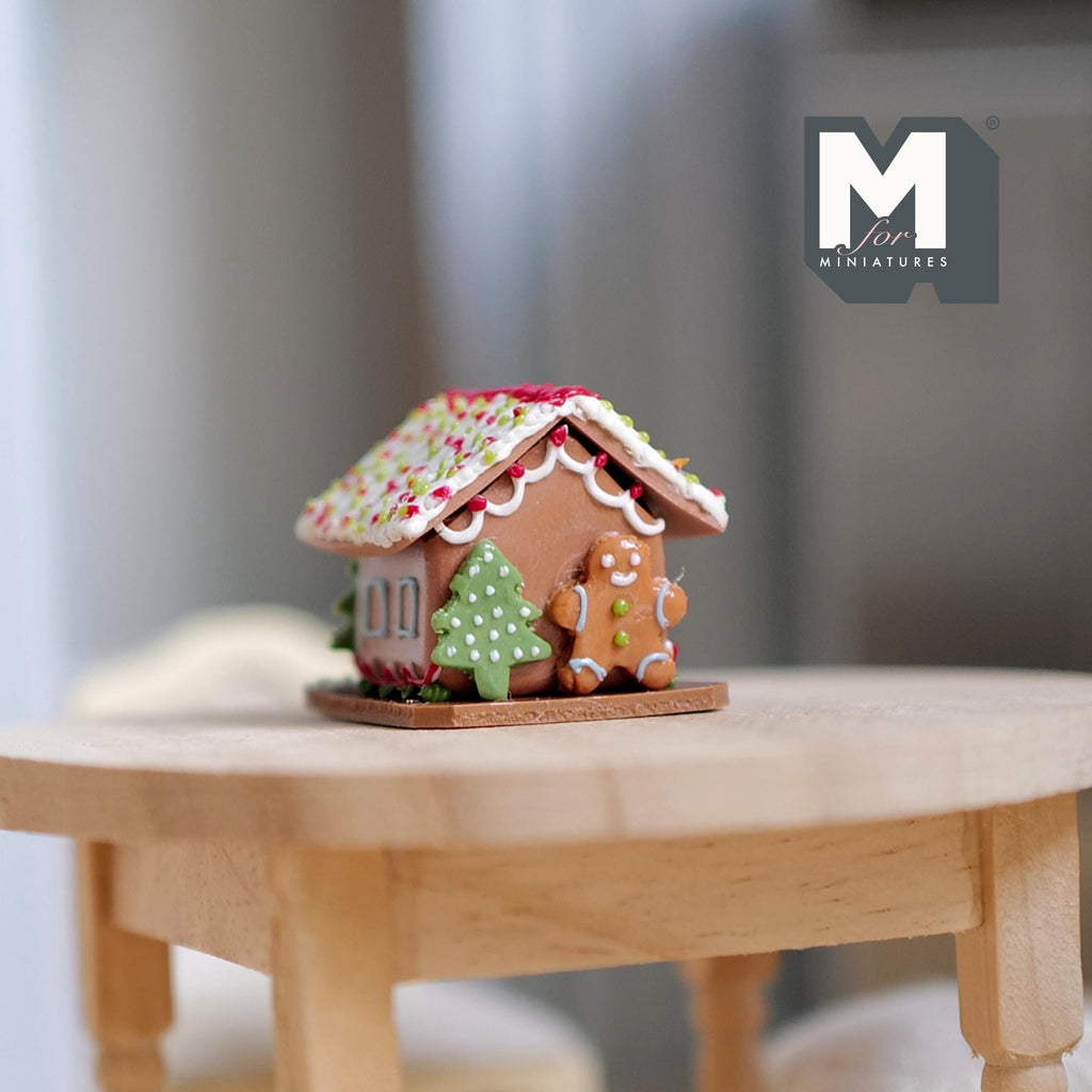 Miniature Gingerbread House Snowman Christmas Tree and Gingerbread Man  1:12 Scale Dollhouse Food Decoration (Fake miniature) - J019