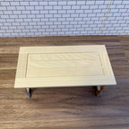 Miniatura a escala 1:12: mesa de comedor sin pintar, patas torneadas, travesaños, 5-7/8 inch de largo, suministros DIY para casa de muñecas (madera)