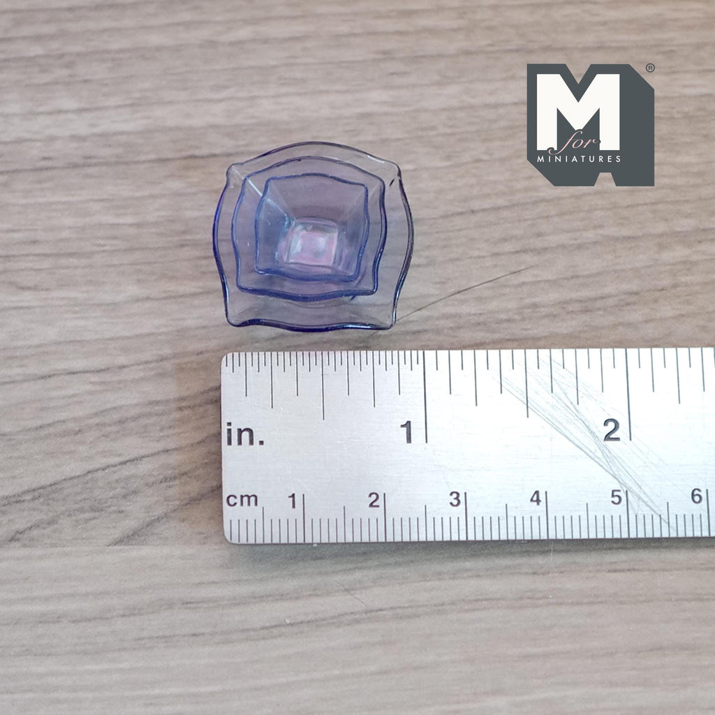 1:12 Scale Miniature Glass Mixing Bowls, Set of 3, Assorted Sizes, 1-1/16 inch dia., DIY Dollhouse Supply (light blue)