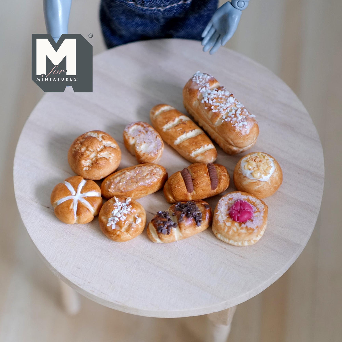1:12 Scale Miniature Assorted Bakery Buns, Set of 11, DIY Dollhouse Supply (resin) (B)