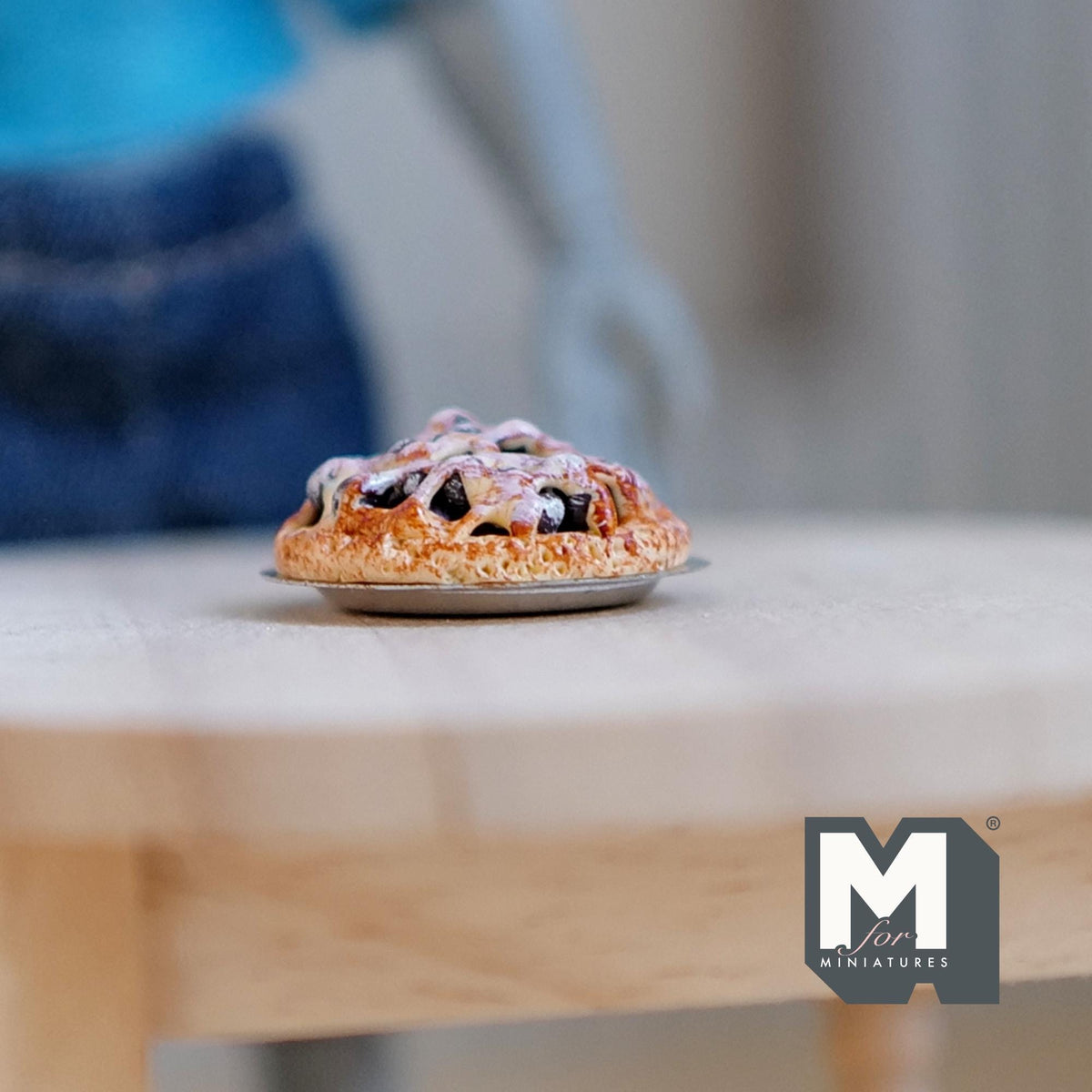 Miniature Pie on Metal Plate 1:12 Dollhouse Food Baked Pie Tar Fruit Cake 13/16 inch dia. - E018