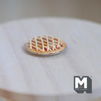Miniature Apple Pie on Metal Plate 1:12 Dollhouse Supplies Food Baked Pie Tar Fruit Cake 13/16 inch dia. - E018