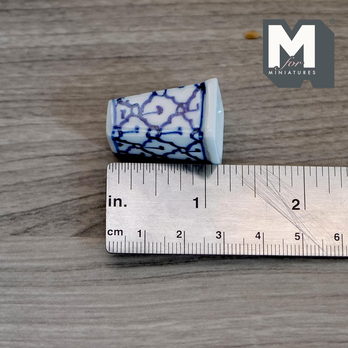1:12 Dollhouse Supplies Miniature Ceramic Flower Vase - B071