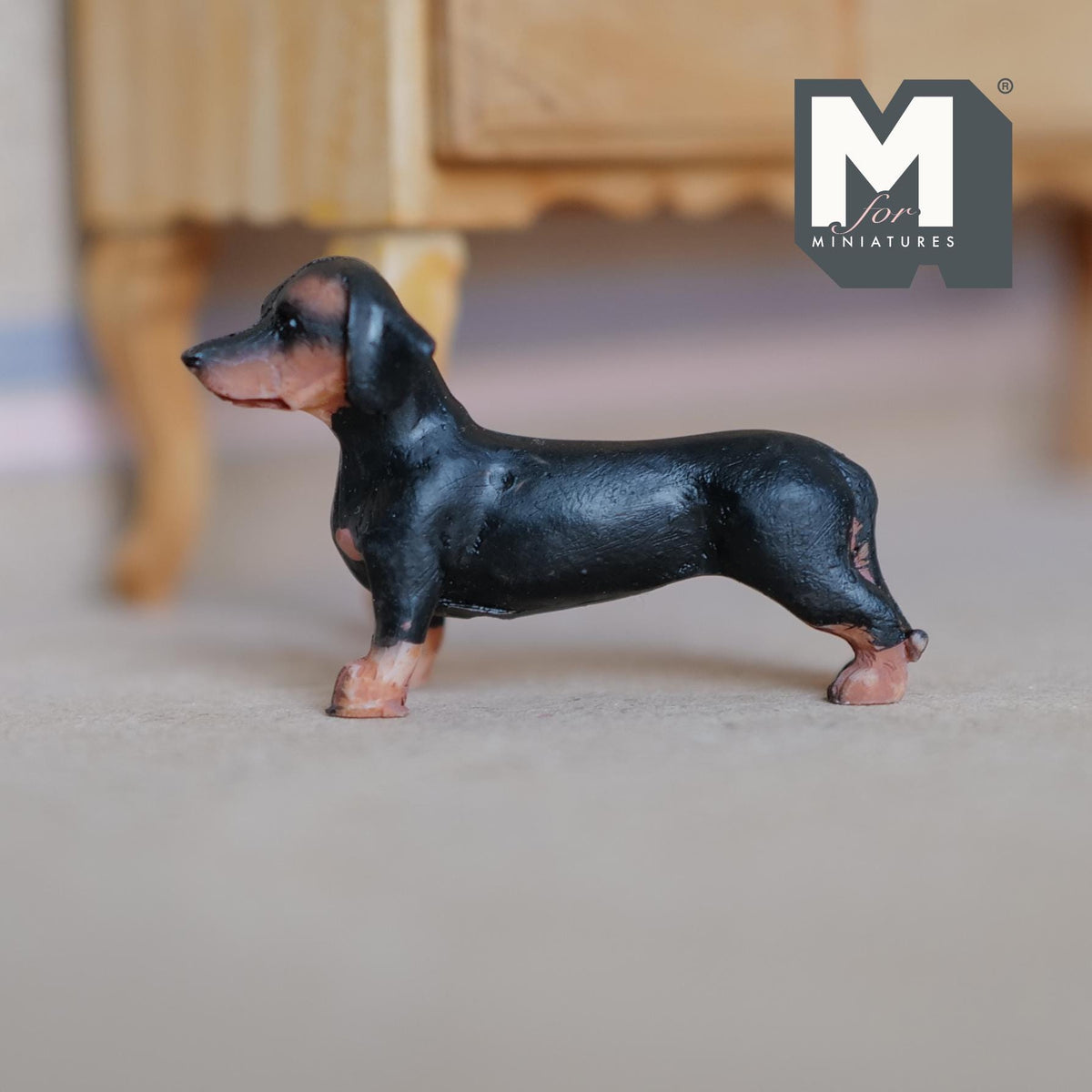 Miniature Standing Dachshund 1:12 Scale Weiner Dog 2-3/16 inch long (cast resin) (black and brown) - C055