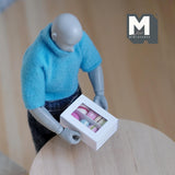 Miniature Box of Macaron 1:12 Scale Dollhouse Supplies Food Dessert 8 Pieces 1/4 inch dia. (white) - E034