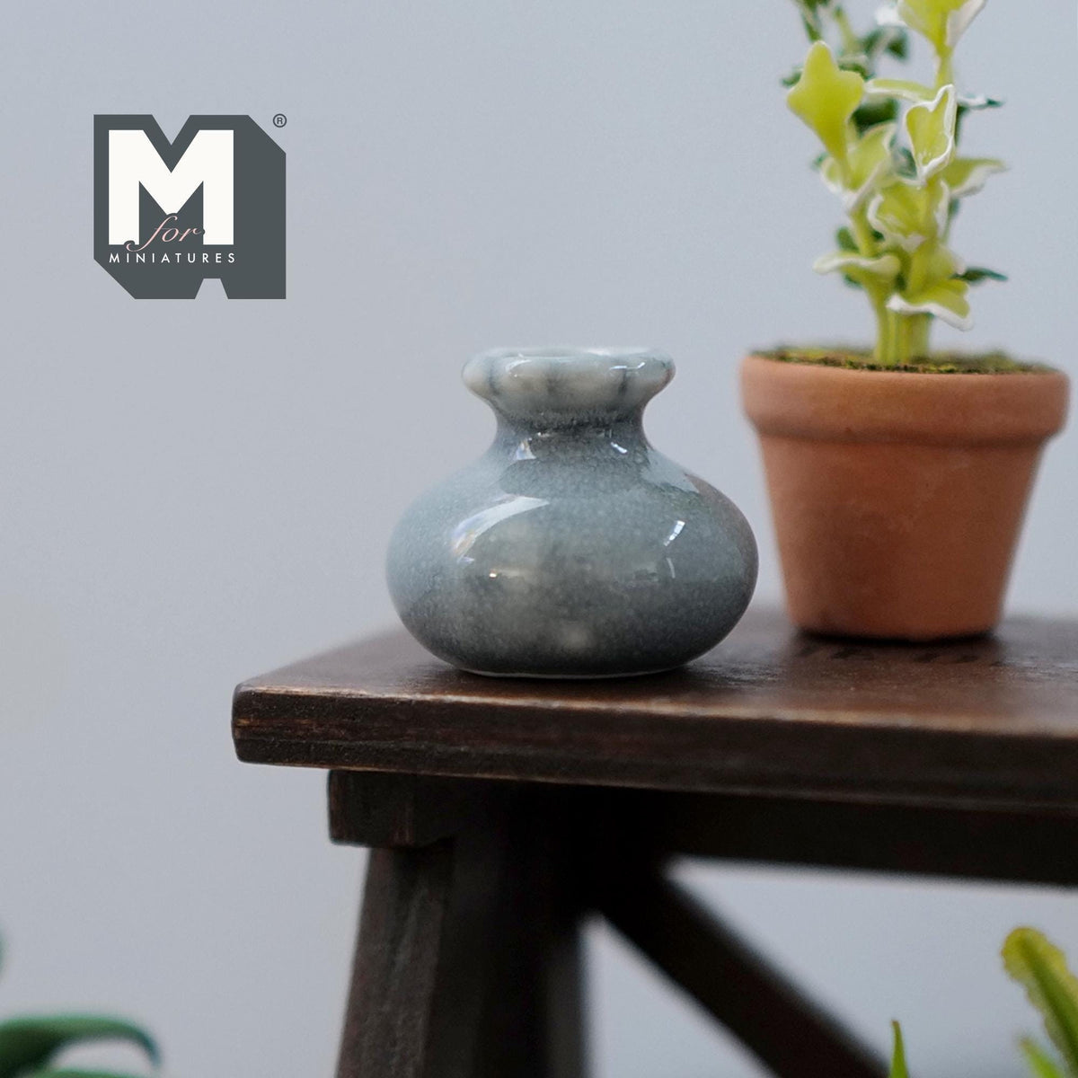 1:12 Scale Miniature Ceramic Gourd Shaped Vase, Flared Neck, 11/16 inch tall, DIY Dollhouse Supply (gray)