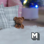 Miniature bjørneunge med sløjfe, siddende, i skala 1:12, 13/16 inch høj, gør-det-selv-materiale til dukkehus (flokeret overflade) (mørkebrun)