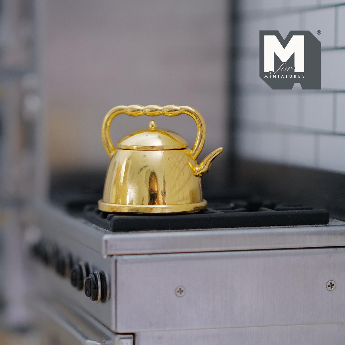 1:12 Scale Miniature Metal Kettle with Lid, 7/8 inch dia., DIY Dollhouse Supply (gold)