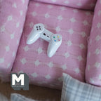 Miniatura a escala 1:12 de mando de videojuegos, 13/16 inch de largo, suministros DIY para casa de muñecas (metal) (blanco) (no funcional)