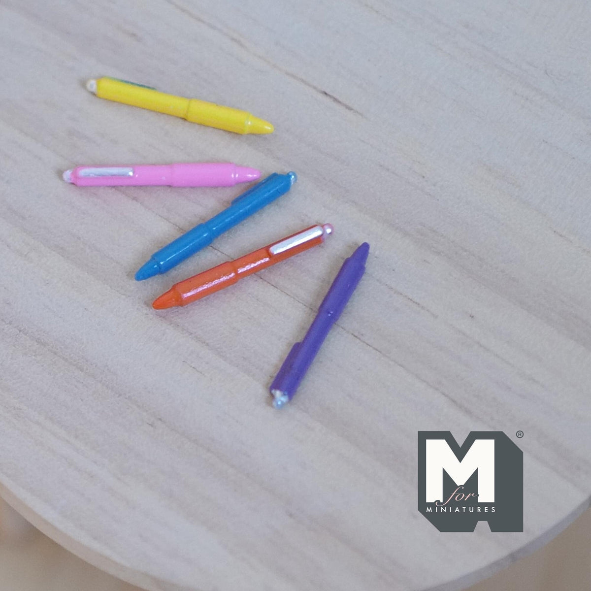 1:12 Scale Miniature Metal Color Pens, Set of 5, 7/8 inch long, DIY Dollhouse Supply (non working)