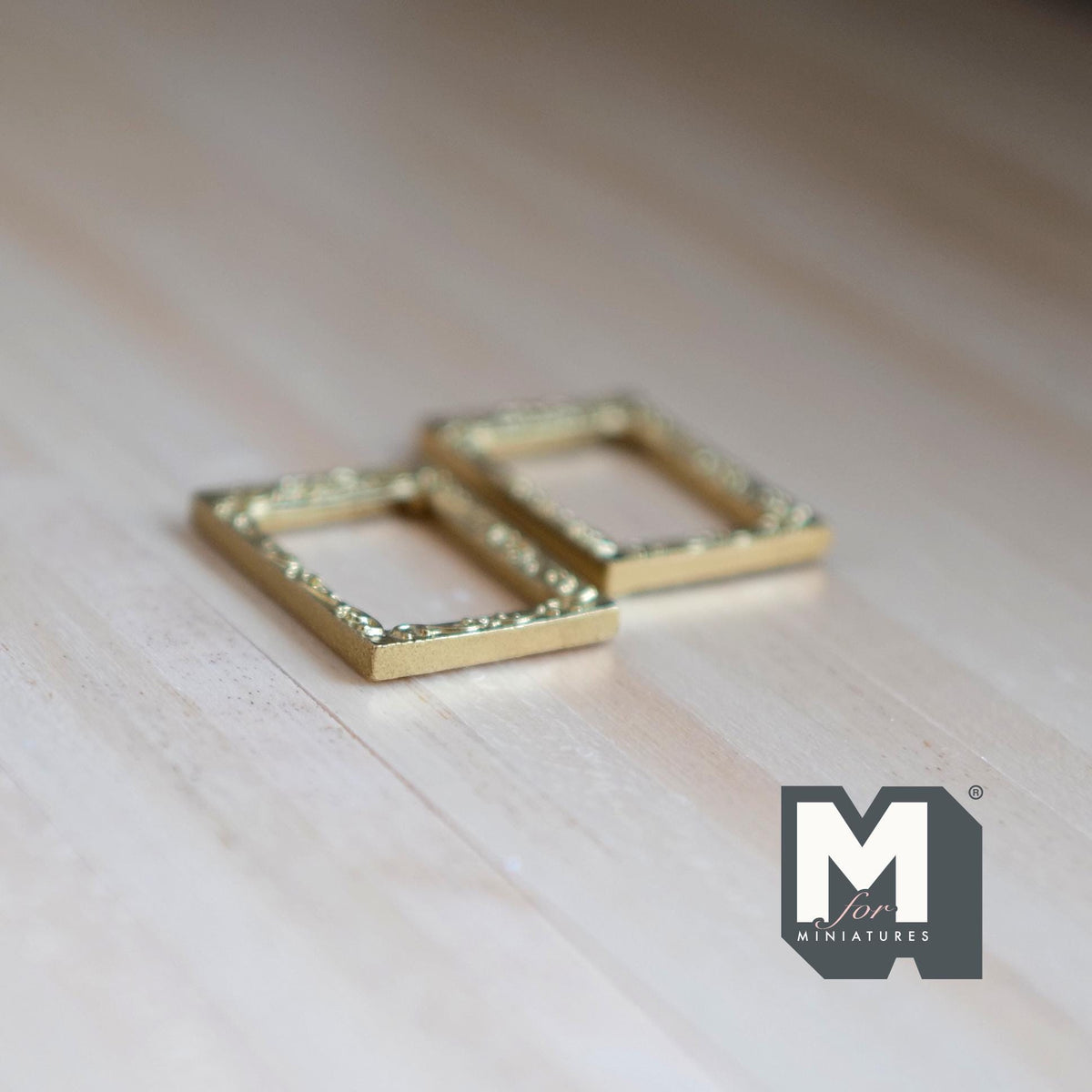 1:12 Scale Miniature Ornate Picture Frames, Set of 2, 1-1/8 inch tall, DIY Dollhouse Supply (gold)