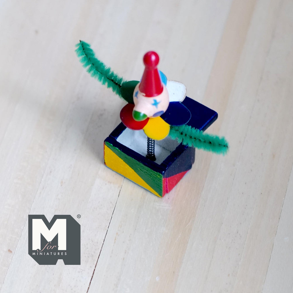 Dollhouse Miniature Jester in the Box 1:12 Scale Clown Box - G061