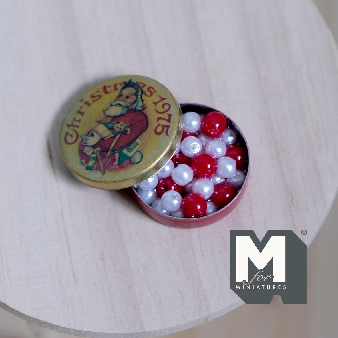 1:12 Scale Miniature Santa Candy Tin, Round, Filled with Red and White Candies, 15/16 inch dia., DIY Dollhouse Supply