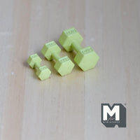 Miniature Hexagon Hand Weights 1:12 Scale Dollhouse Dumbbells Lifting Weights Set of 3 (metal) (green) - G063