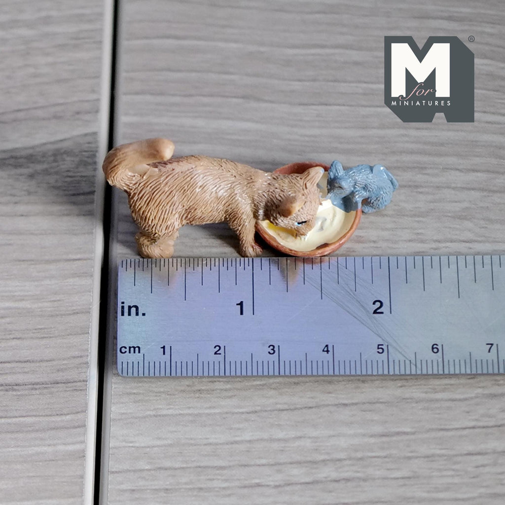 Miniature Cat and Mouse Drinking Milk 1:12 Scale Dollhouse Decoration Animal 2-3/16 inch long (resin) - C069