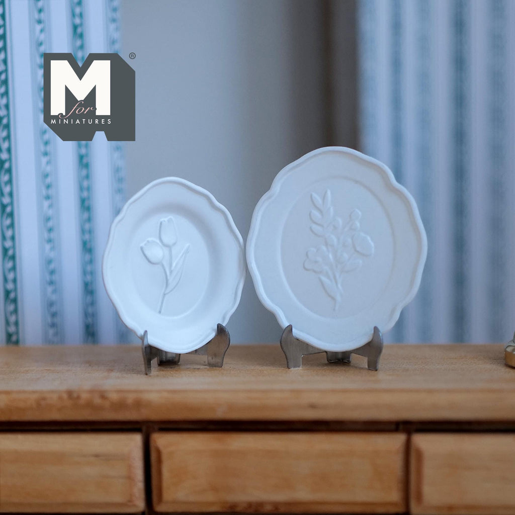 1:12 Scale Miniature Metal Embossed Floral Decorative Plates with Stands, Set of 2, 1-7/16 inch tall, DIY Dollhouse Supply (white)