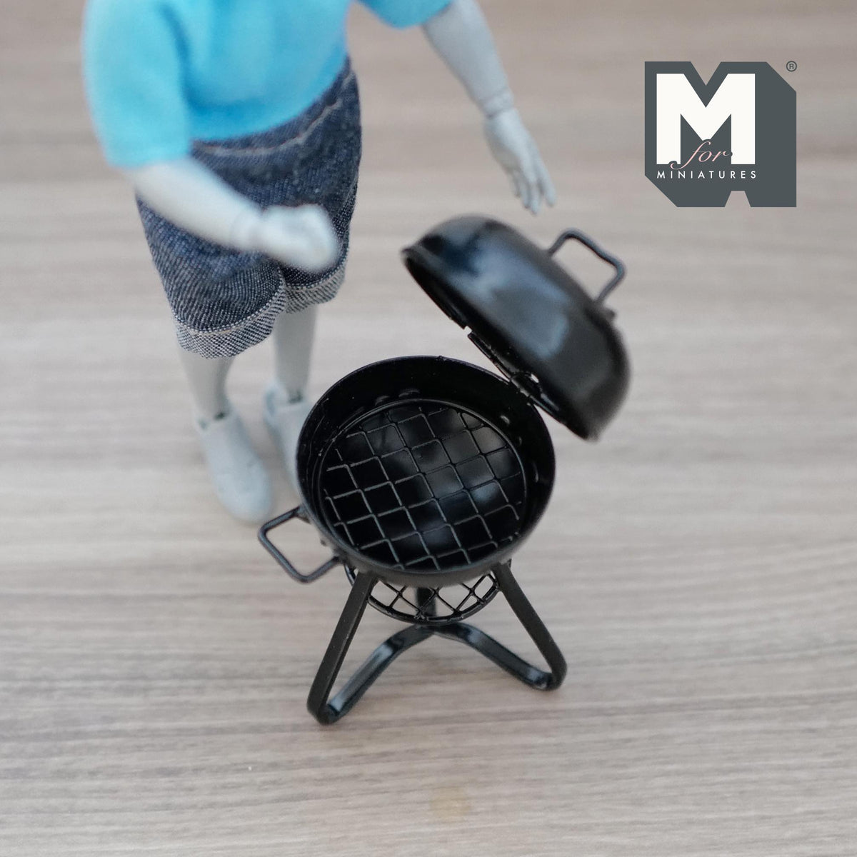 1:12 Scale Miniature Metal Charcoal Kettle Grill with Lid, 3 Legs, 2-3/8 inch tall, DIY Dollhouse Supply (black)