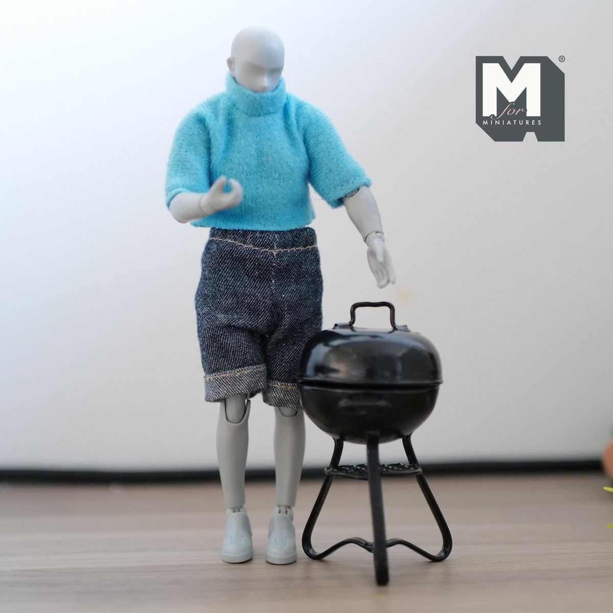 1:12 Scale Miniature Metal Charcoal Kettle Grill with Lid, 3 Legs, 2-3/8 inch tall, DIY Dollhouse Supply (black)