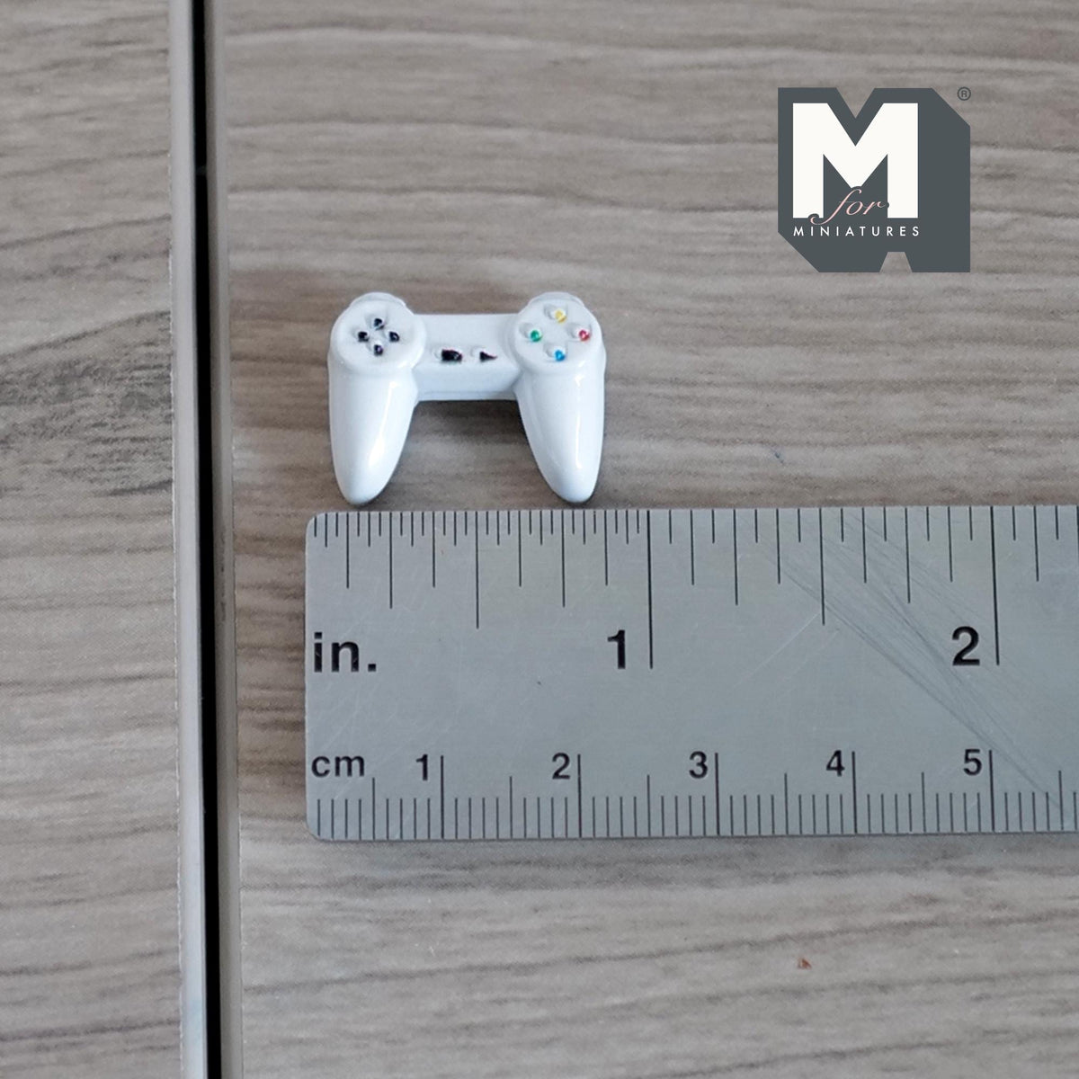 1:12 Scale Miniature Gaming Controller, 13/16 inch long, DIY Dollhouse Supply (metal) (white) (non working)