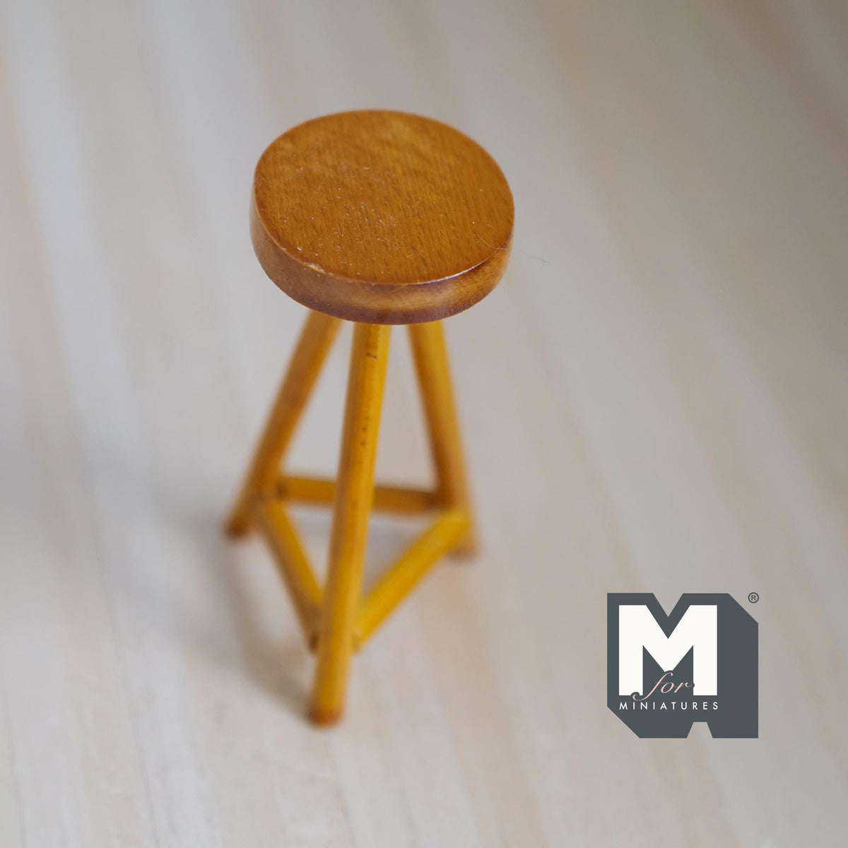 1:12 Scale Miniature Wood Pub Stool, Round Seat, 2-15/16 inch tall, DIY Dollhouse Supply (brown)