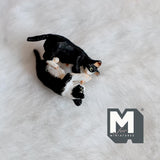 Miniature Black & White Kittens Playing 1:12 Scale Dollhouse Supplies Playing Cats 13/16 inch long (resin) - C048