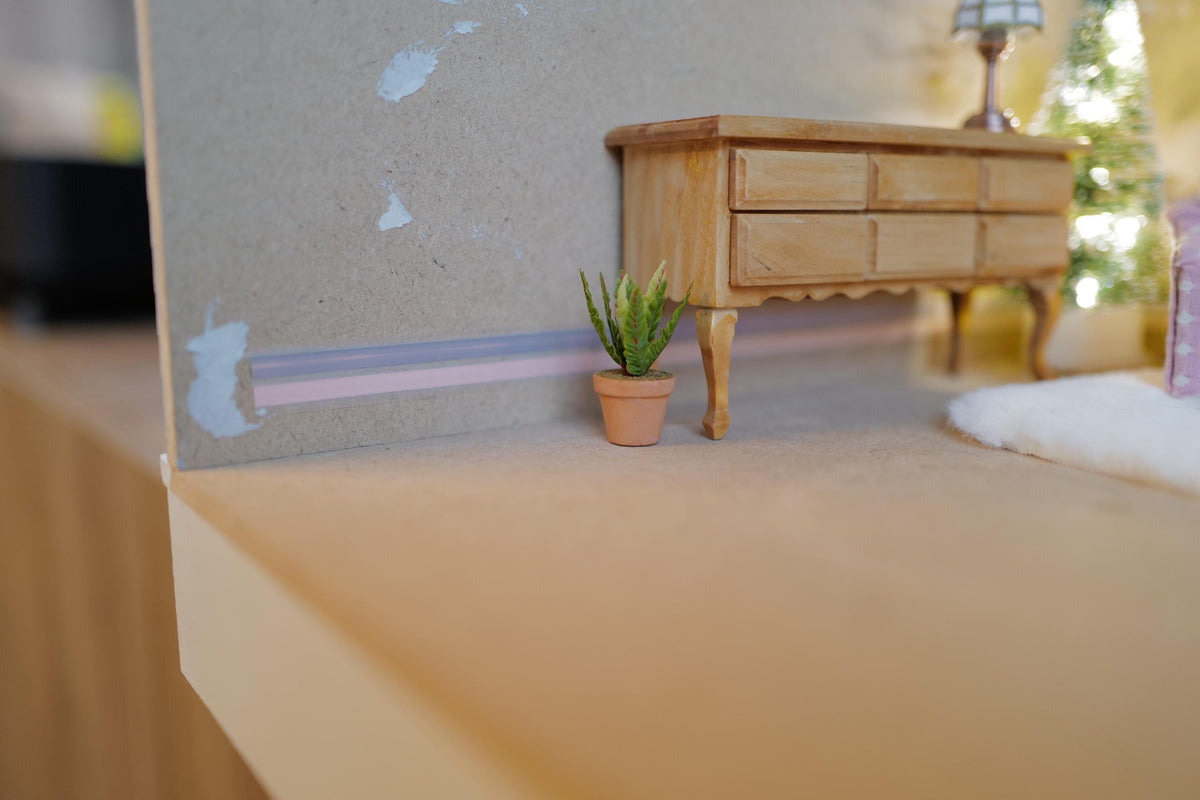 1:12 Scale Miniature Potted Succulent in Terracotta Pot, Spiky Yellow Edged Leaves, 1-3/4 inch tall, DIY Dollhouse Supply