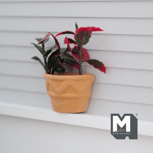 Miniature Crescent Wall Planter Pot 1:12 Scale Dollhouse Fairy Garden Plant Leaves Pot 2-3/16 inch tall (large size) - B089