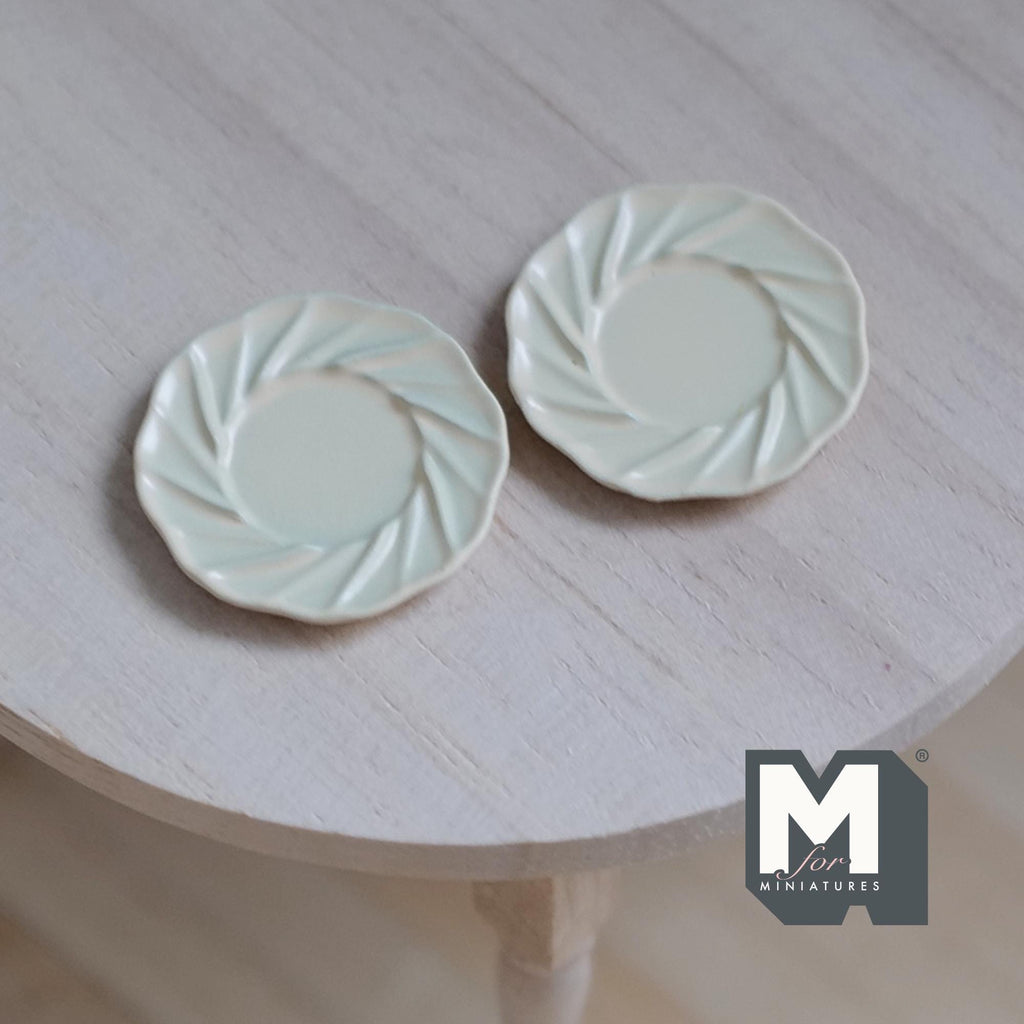 1:12 Scale Miniature Metal Dining Plates, Swirl Embossed Rim, Set of 2, 7/8 inch dia., DIY Dollhouse Supply (beige) (L)