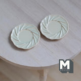 Miniature Dining Plates Set of 2 , 1:12 Scale Dollhouse Supplies Tableware 7/8 inch dia. (metal) (beige) (L) - A030