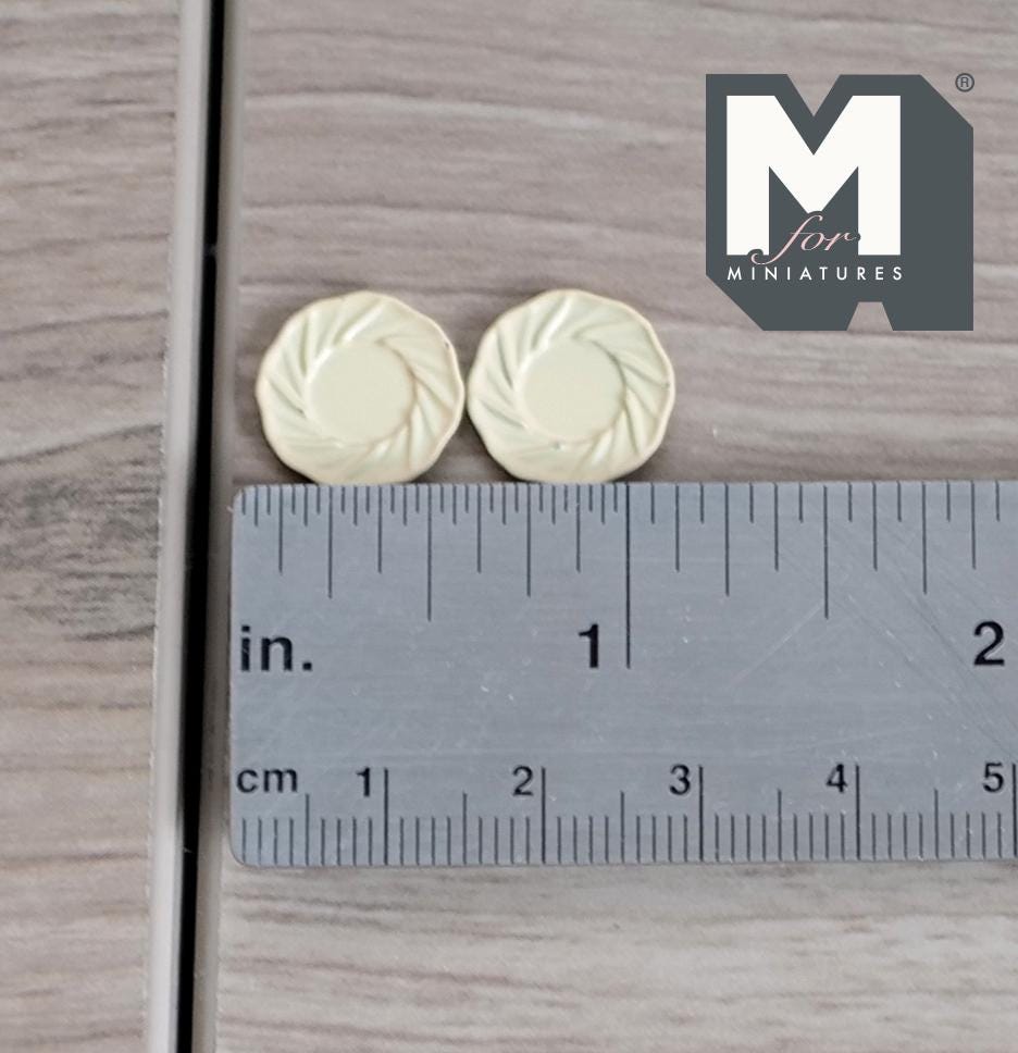 1:12 Scale Miniature Dining Plates, Set of 2, 1/2 inch dia., DIY Dollhouse Supply (metal) (beige) (S)