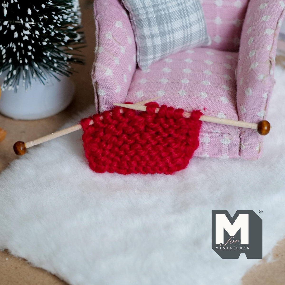 1:12 Scale Miniature Knitting Needles with Knitted Piece, 1-7/8 inch long, DIY Dollhouse Supply (red)