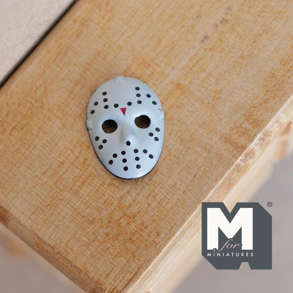 Miniature Hockey Mask 1:12 Scale Dollhouse Halloween Horror Mask Wall Plaque 13/16 inch tall (plastic) - B048