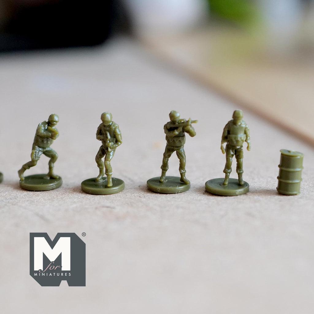 1:150 Scale Miniature Army Soldier Figures, Assembled or Unassembled, Set of 16, 7/16 inch tall, DIY Dollhouse Supply