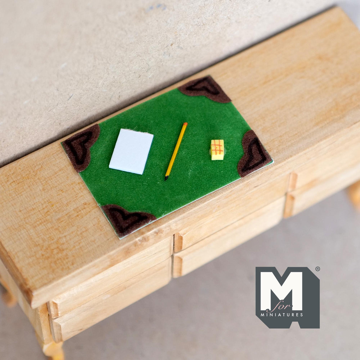Miniature Work Desk with Pen Note Pad and Paper 1:12 Scale Desk Set - H016