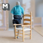 Miniatura a escala 1:12 de sillón de madera con respaldo de escalera y asiento tejido, 4-3/16 inch de alto, suministros DIY para casa de muñecas (teñido)