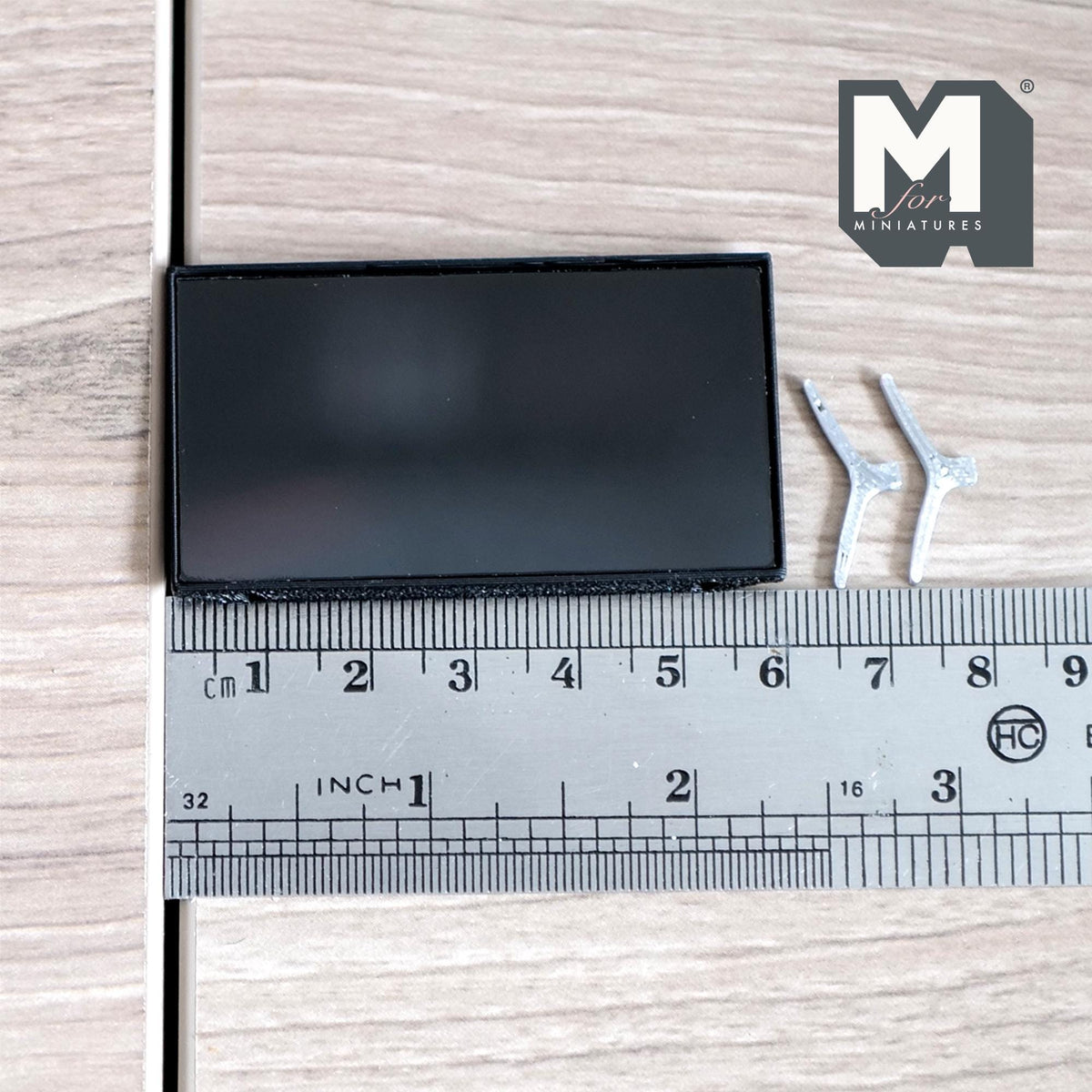 1:12 Scale Miniature Flat Screen TV with Stand Feet, 2-5/16 inch wide, DIY Dollhouse Supply (black) (non working) (eq. 32 inch TV)