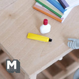 Miniature Crafting Adhesive Bottles Set of 2 Dollhouse Supplies Diorama Decoration Set (no content) - G066
