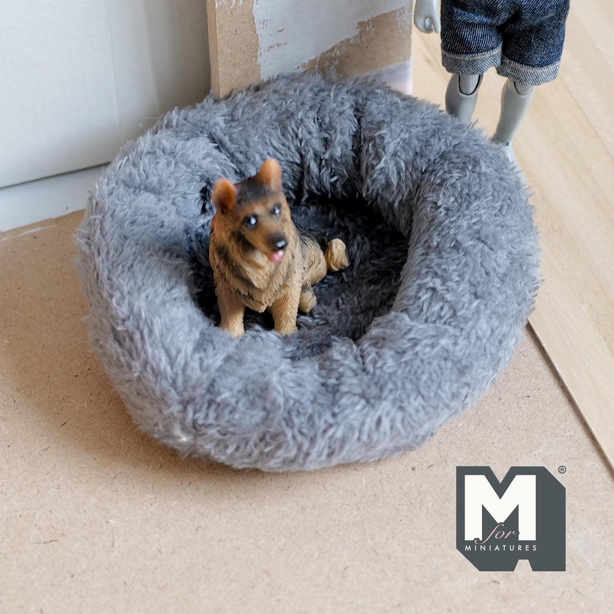 1:12 Scale Miniature Plush Dog Bed, Large Size, 4-3/4 inch dia., DIY Dollhouse Supply (fabric) (gray)