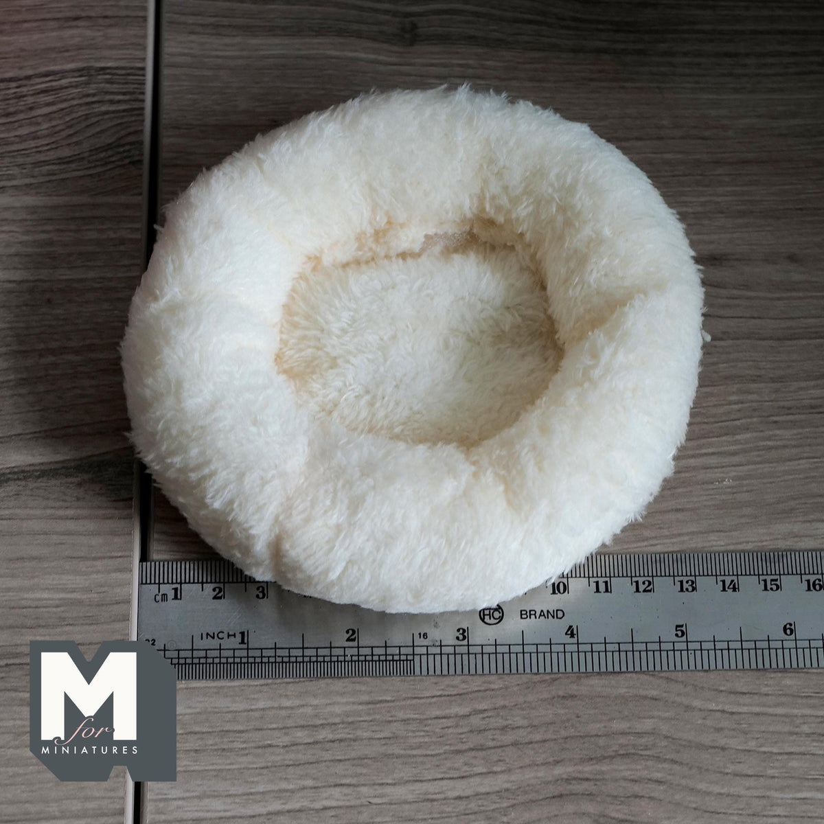 1:12 Scale Miniature Plush Dog Bed, Large Size, 4-3/4 inch dia., DIY Dollhouse Supply (fabric) (beige)