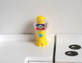1:12 Dollhouse Supplies decoration miniature table top gumball machine E015