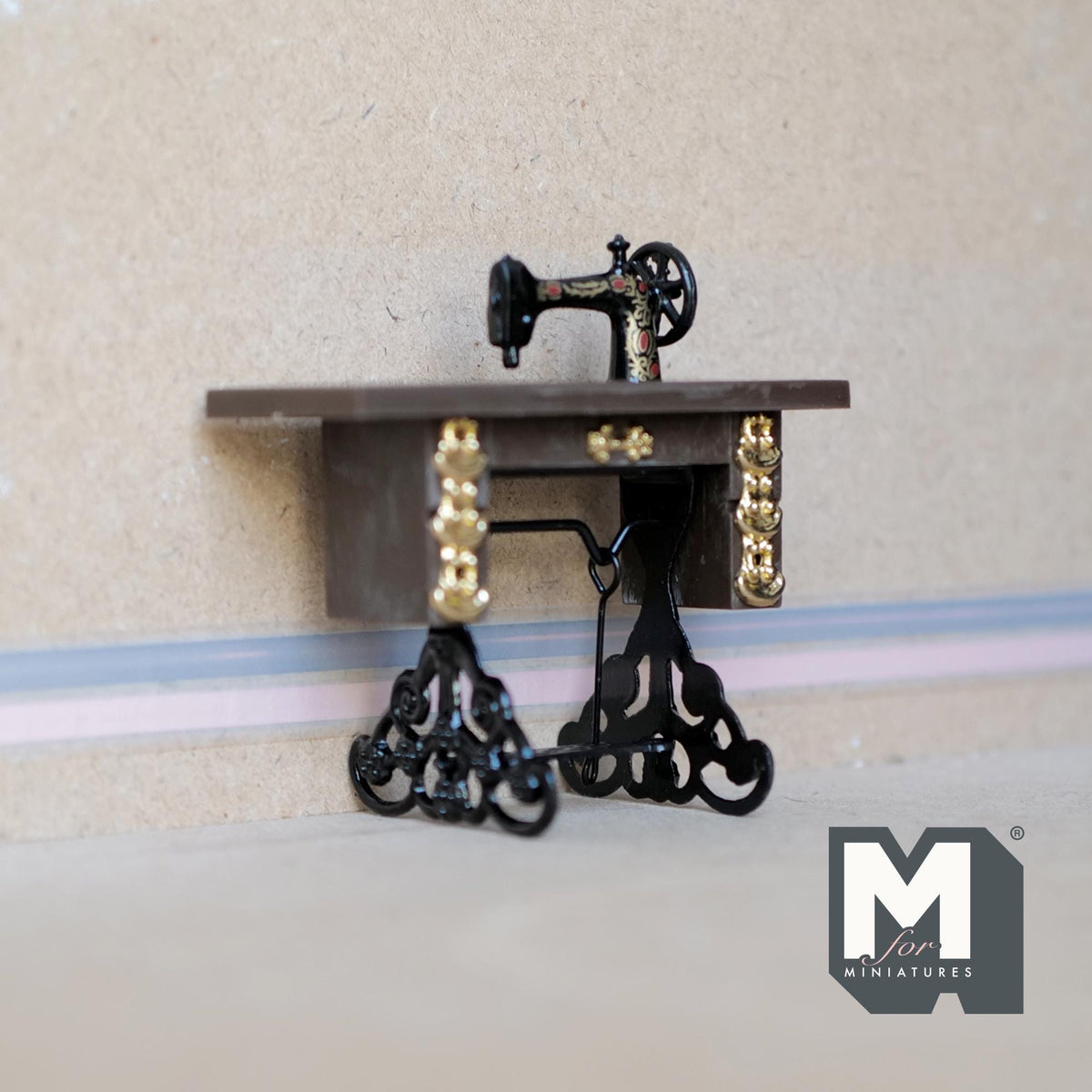 1:12 Scale Miniature Treadle Sewing Machine with Table, 3-1/16 inch tall, DIY Dollhouse Supply (black)